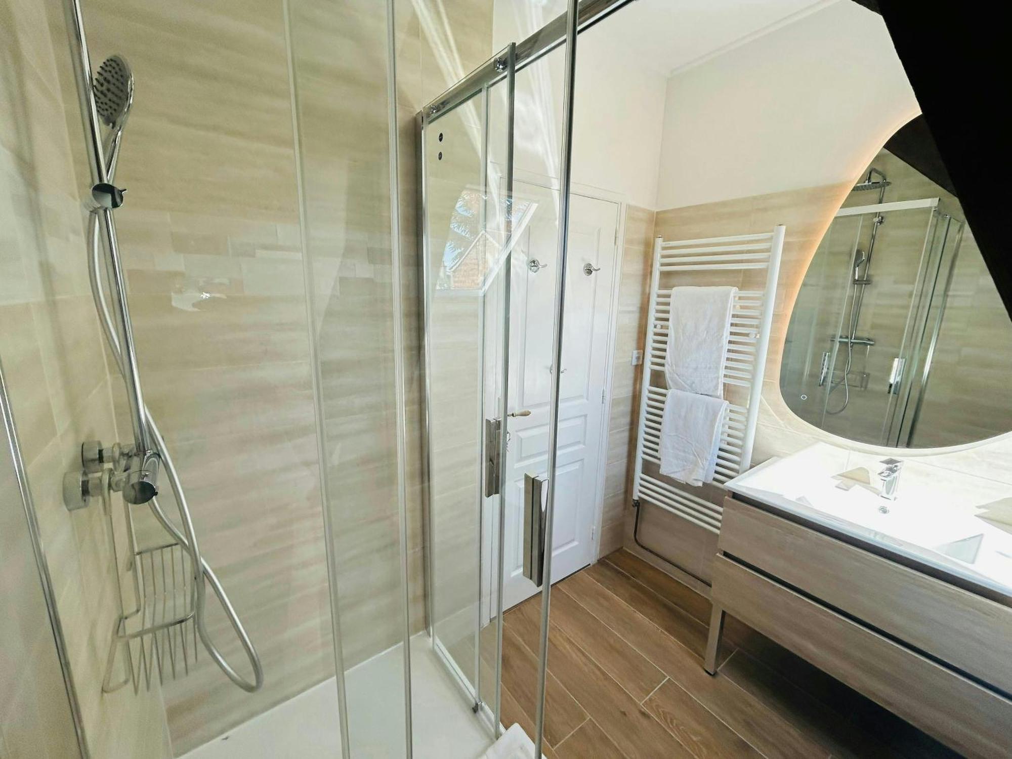 Le Majestueux Brulee Hypercentre Parking Apartment Reims Exterior foto
